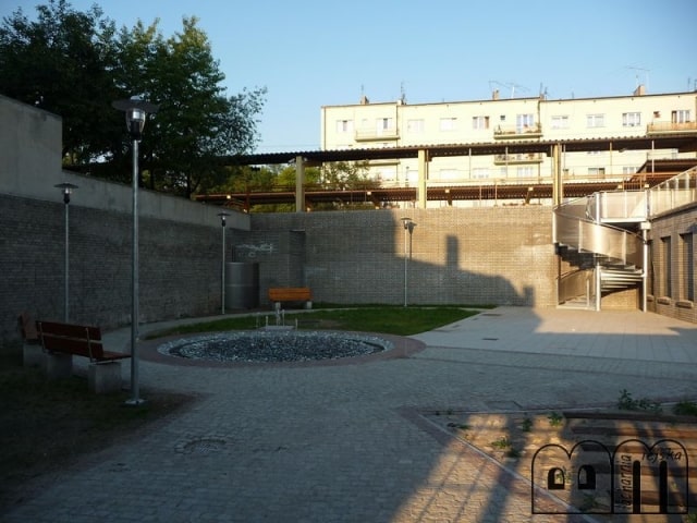 Dworzec PKP - wewnętrzny dziedziniec
